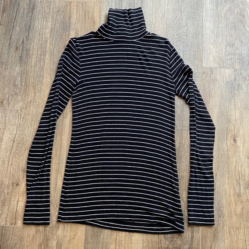 Mossimo Womens Black White Striped Ribbed Long Sleeve Turtleneck Top Size Medium
